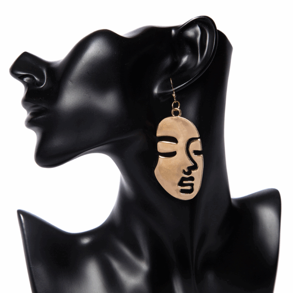 Silver Cut out Face Earrings - Image 5